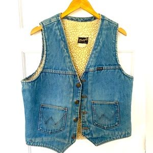 Vintage denim vest 🤠